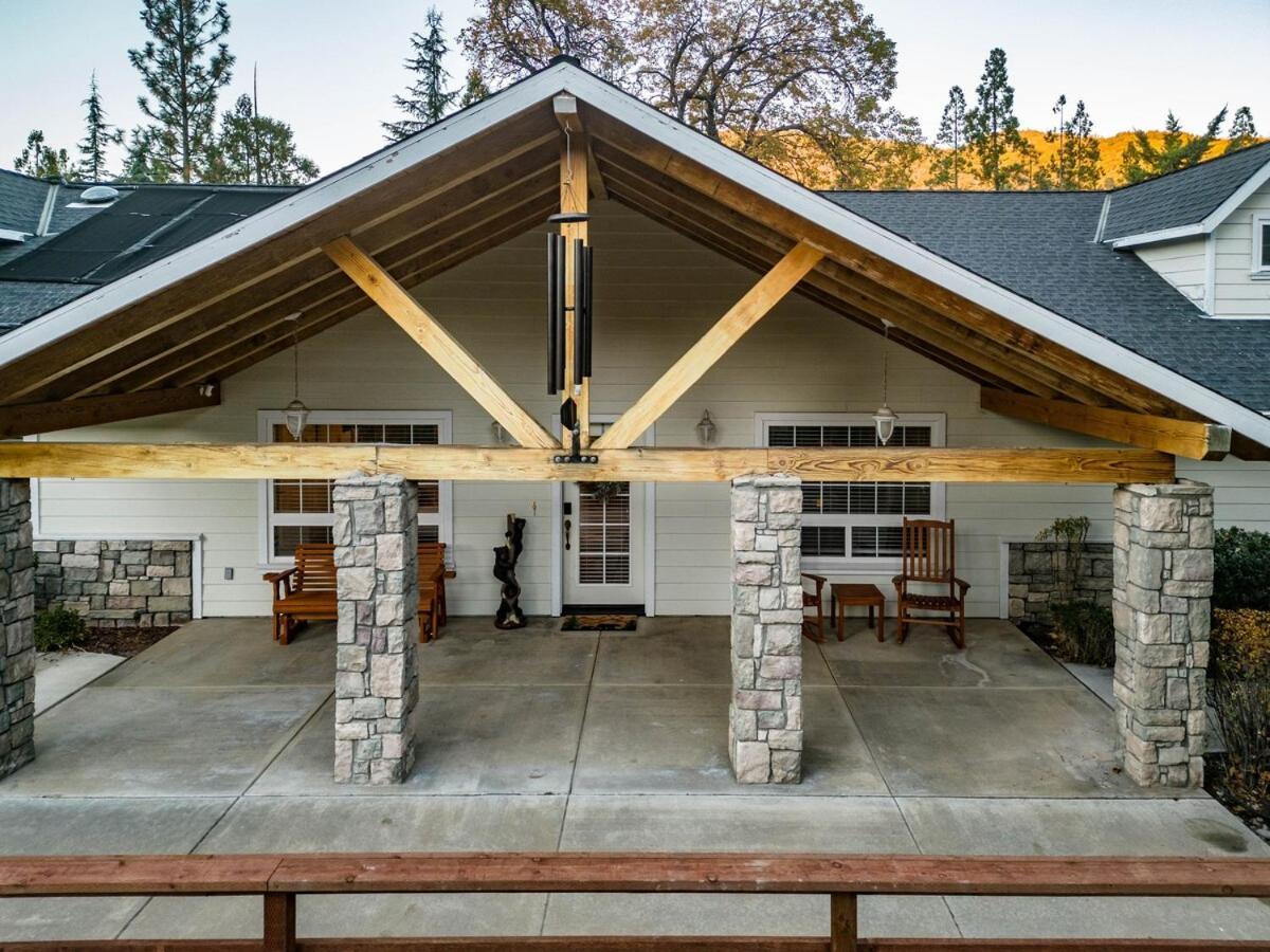 Casa vacanze Scenic Mountain Views W Heated Pool, Game Room, And Hottubs