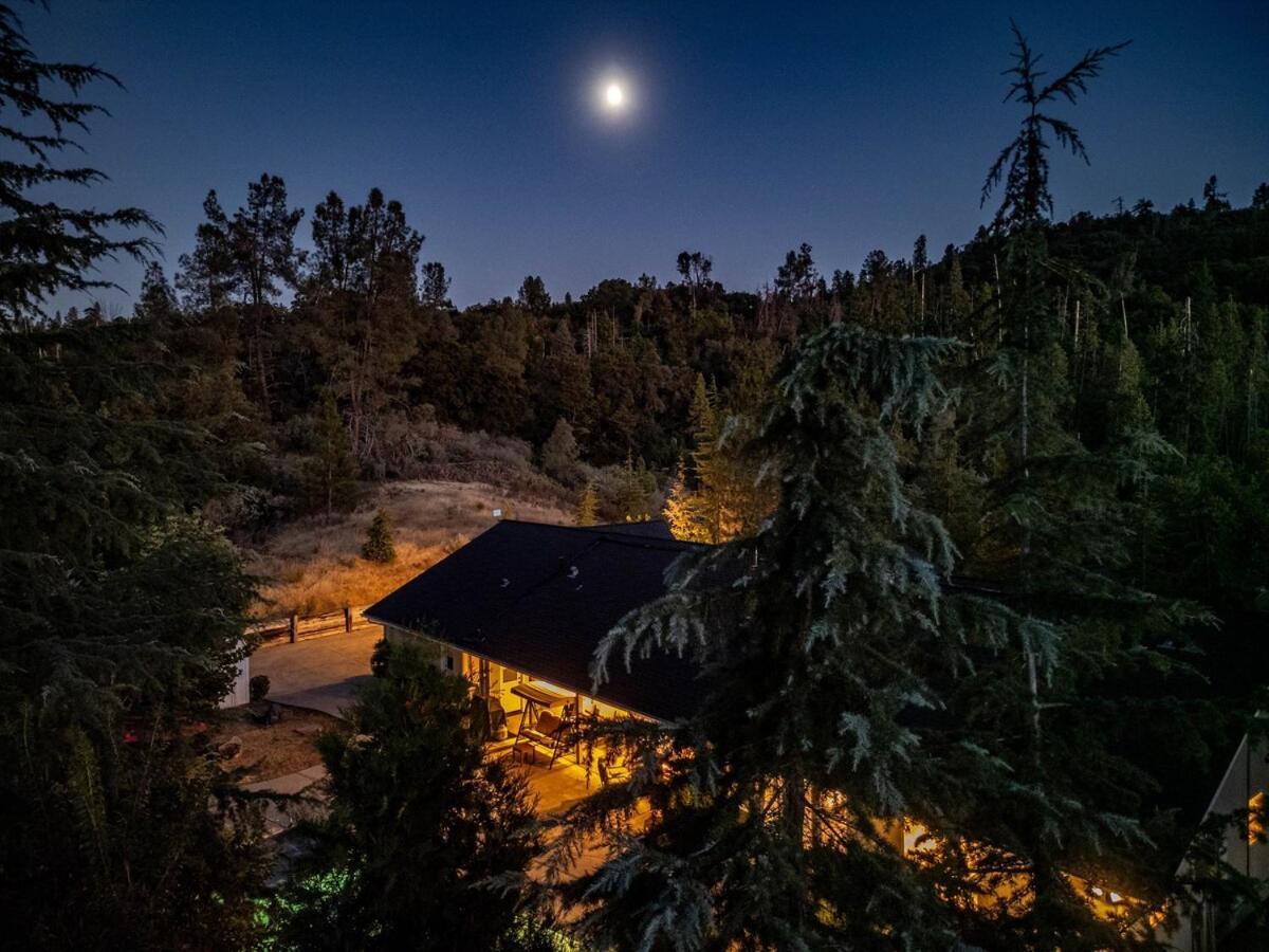 Casa vacanze Scenic Mountain Views W Heated Pool, Game Room, And Hottubs