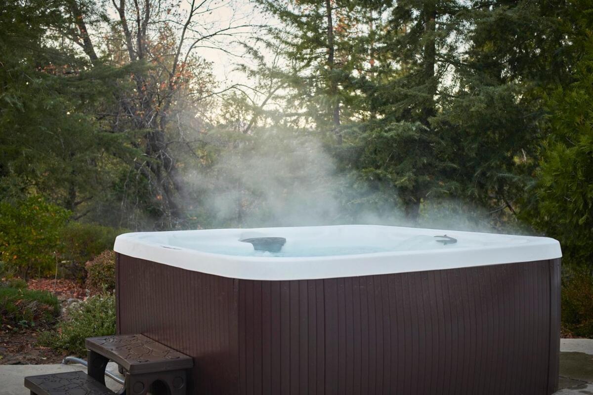Casa vacanze Scenic Mountain Views W Heated Pool, Game Room, And Hottubs Oakhurst