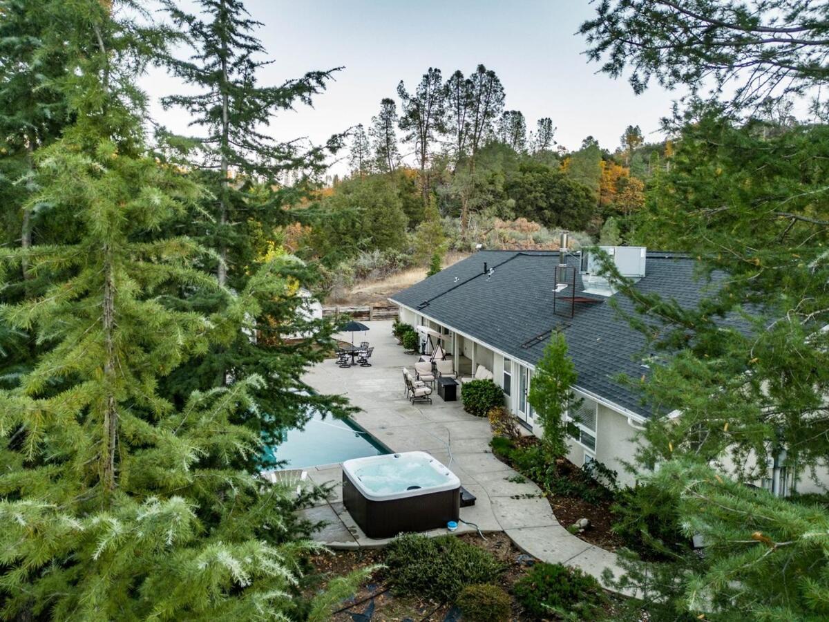 Casa vacanze Scenic Mountain Views W Heated Pool, Game Room, And Hottubs