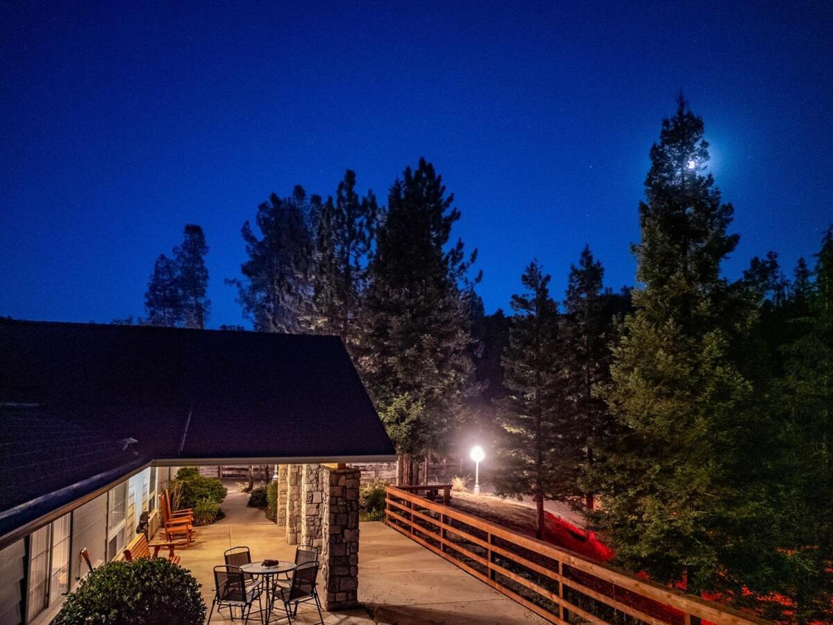 Casa vacanze Scenic Mountain Views W Heated Pool, Game Room, And Hottubs *